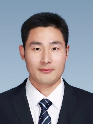 张军   专职律师